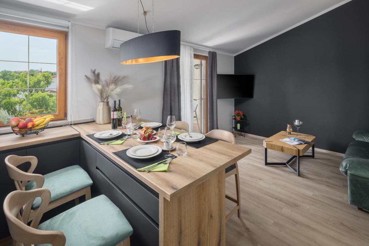 Alena Apartment *